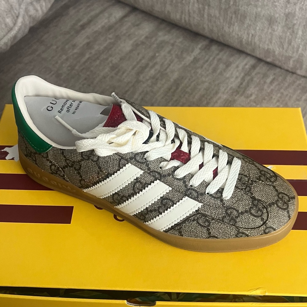 authentic pair of GUCCI X ADIDAS GG Supreme Monogram Gazelle Sneakers size 6.5
